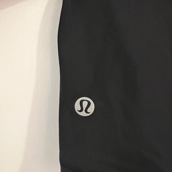 Lululemon top - Picture 4 of 4